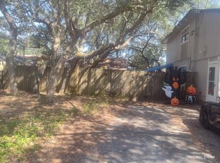 98 Josie Rd, Mary Esther, FL 32569