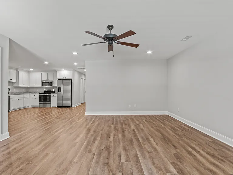 Lucas Ferry Townhomes — Photo 23