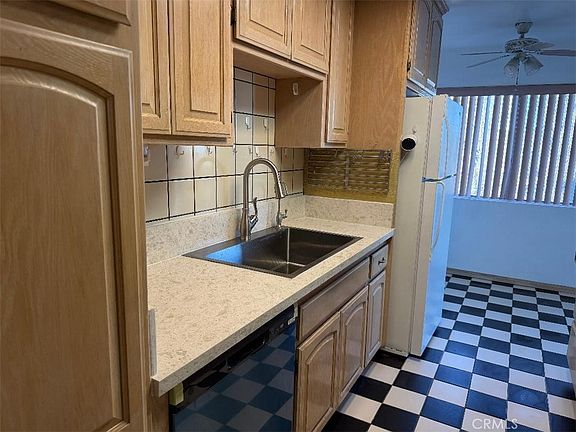 4th image of 1301 S Atlantic Blvd APT 414A