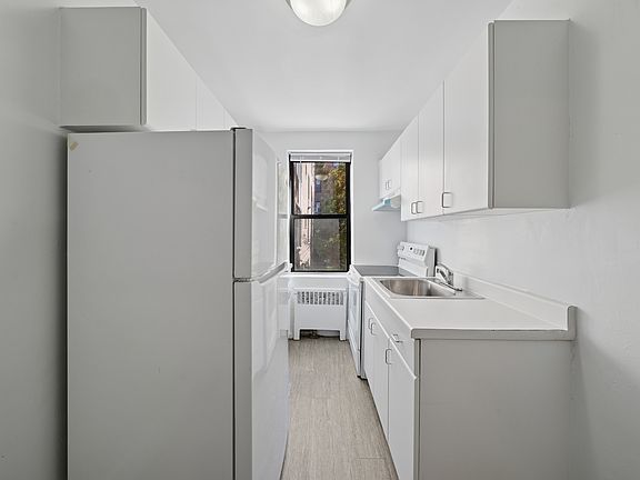 2nd image of 20-53 Seagirt Blvd #4D