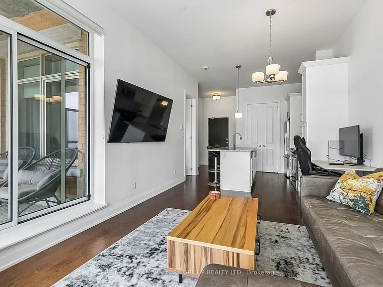 15277 Yonge St #11 — Photo 4