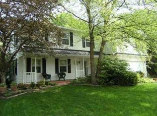 533 Covered Bridge Rd, Greenwood, IN 46142