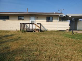 7233 SW Timberway Dr, Topeka, KS 66619