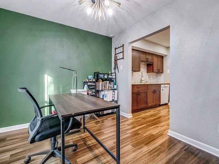7410 E Northwest Hwy #101 — Photo 6
