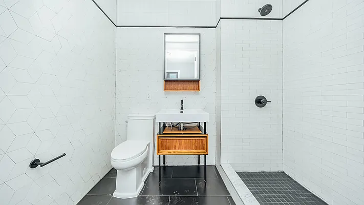 Rented by Nooklyn NYC LLC | media 61