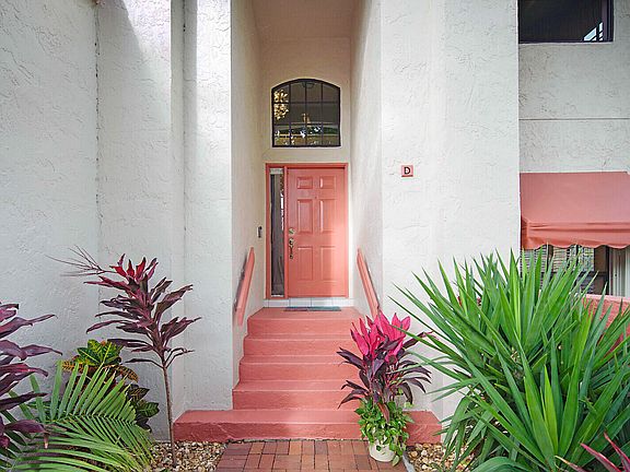2nd image of 7884 Lexington Club Boulevard #D