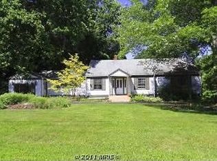 12218 Henderson Rd, Clifton, VA 20124