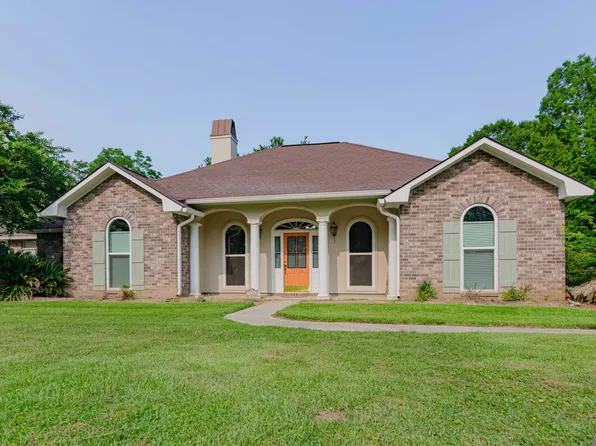 13204 Bluff Rd, Geismar, LA 70734