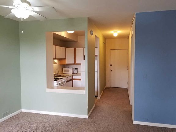 5th image of 3041 S Michigan Ave Unit 108