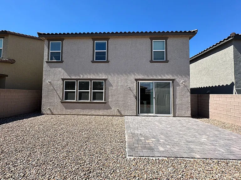 7569 W Mistral Ave — Photo 26