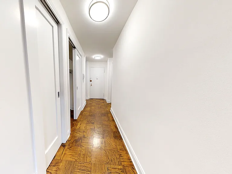 240 E 82nd St #20F — Photo 4