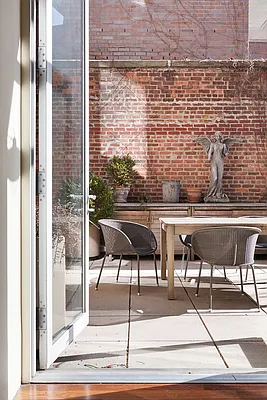 Sold by Compass | media 8