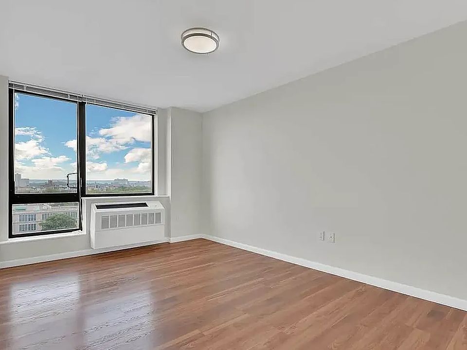 1st image of 2763 Morris Ave APT 1108