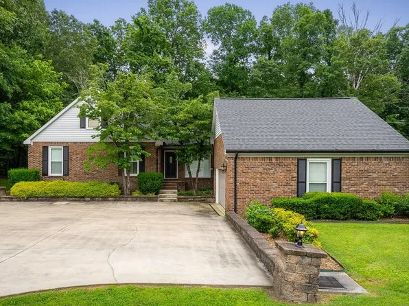 755 Fireside Dr, Cookeville, TN 38501