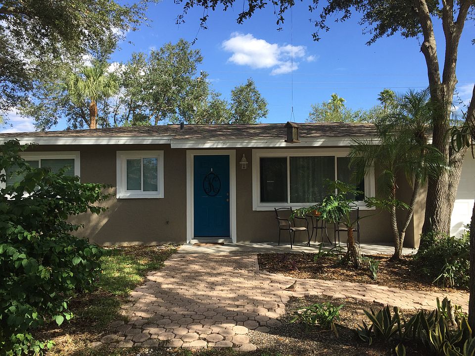2nd image of 1023 Charlotte Ave