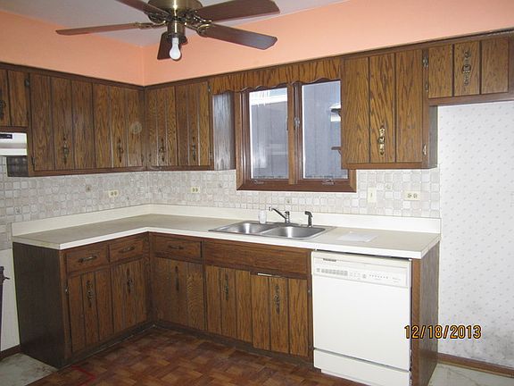 4th image of 2739 W 90th Pl