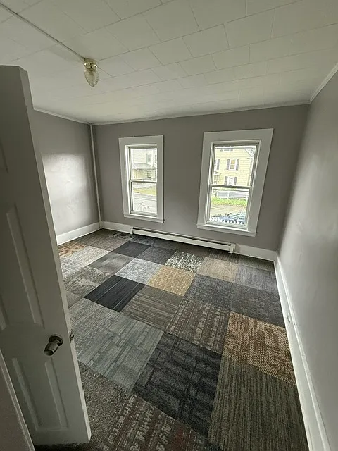 3 bed, 1000 sqft, $1,800 — Photo 2