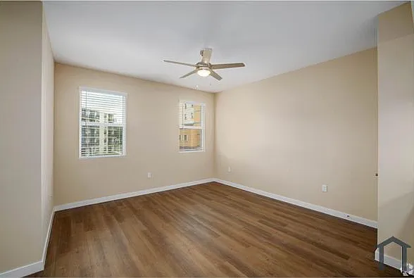 203 N University Dr — Photo 18