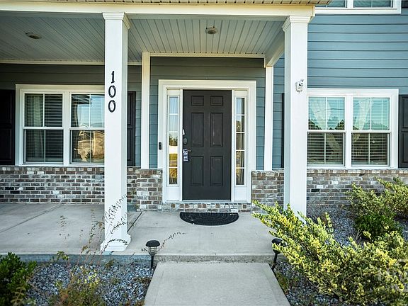 4th image of 100 Finch Lane
