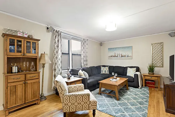 Rented by Compass | media 6