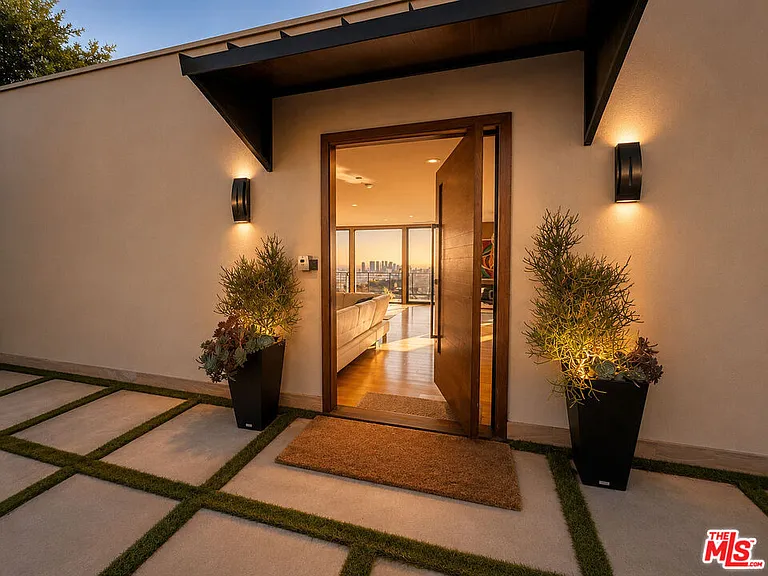 9300 Warbler Way — Photo 8
