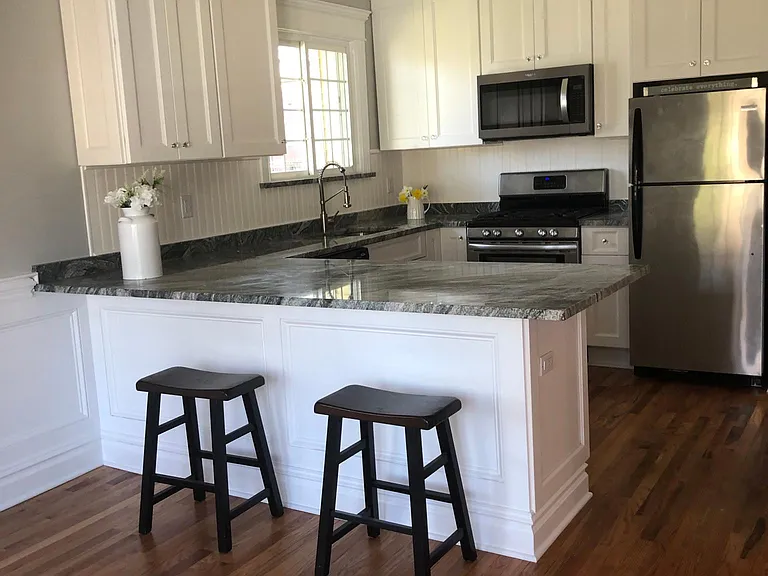 112 Claremont Pl #1 — Photo 2