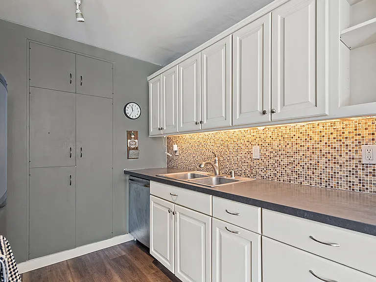 954 Lea Dr #1 — Photo 14