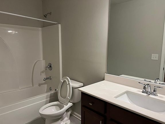 Full bathroom