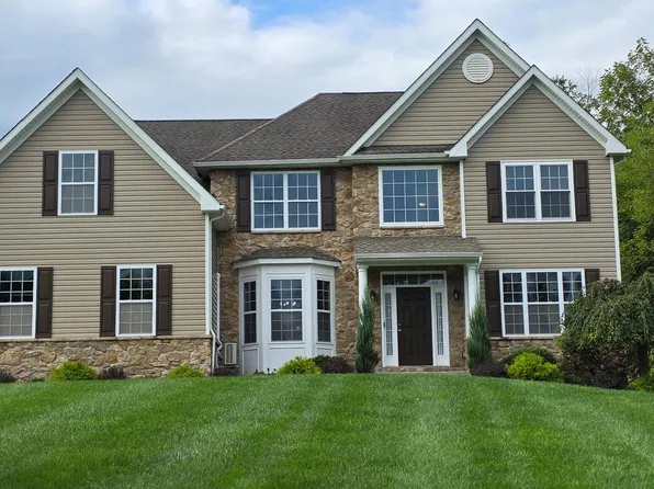 12 Michael Ct, Coatesville, PA 19320