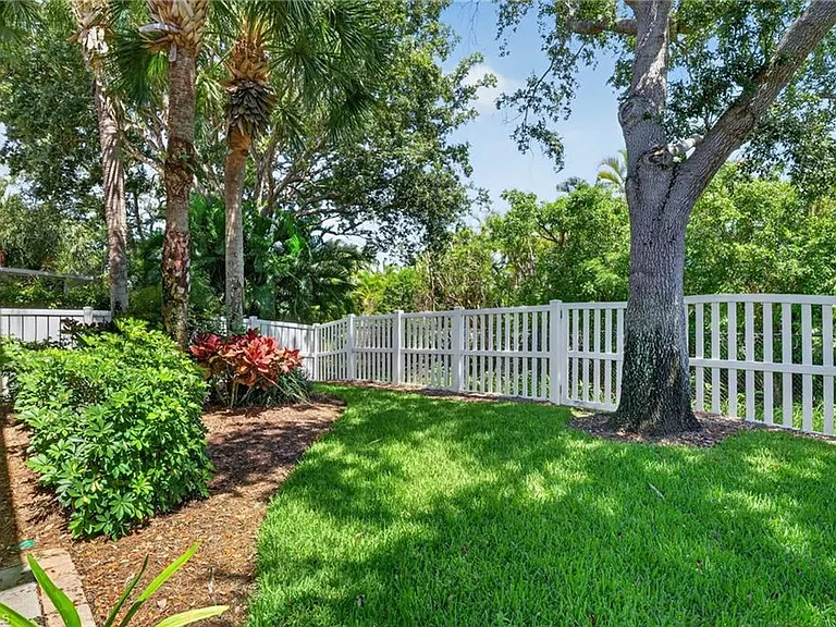 14907 Sterling Oaks Dr — Photo 27