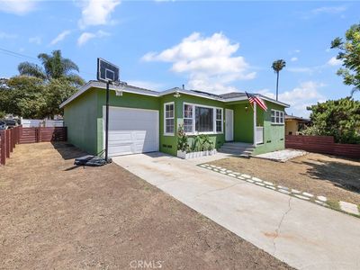 1992 Raymond Ave, Signal Hill, CA, 90755