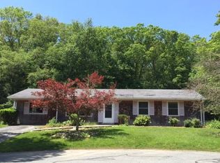 37 Sagamore Dr, Dartmouth, MA 02748