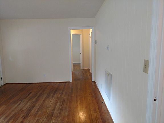 5th image of 158 Blakemore Cir