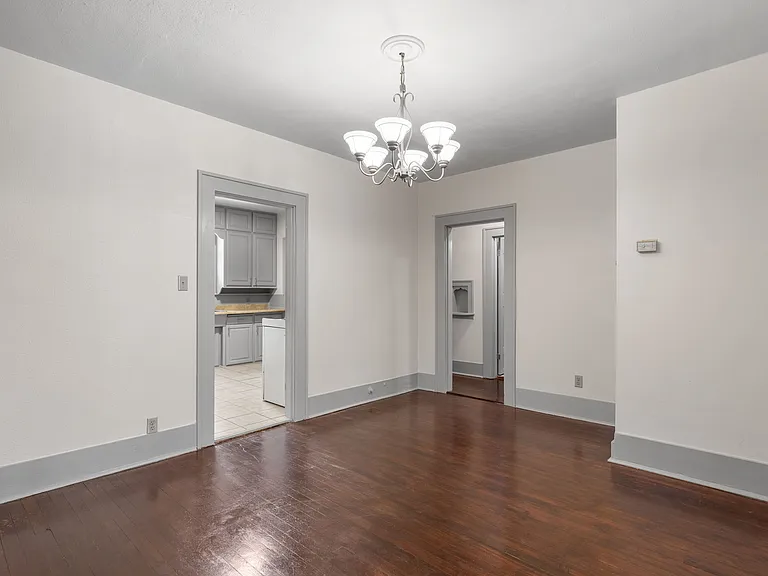 2811 Lawrence Rd — Photo 5