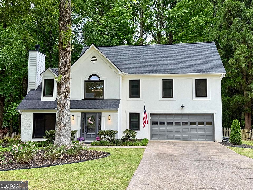 1st image of 2015 N Creek Cir
