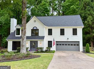 2015 N Creek Cir, Alpharetta, GA 30009