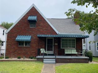 1057 W Virginia Ave, Parkersburg, WV 26104