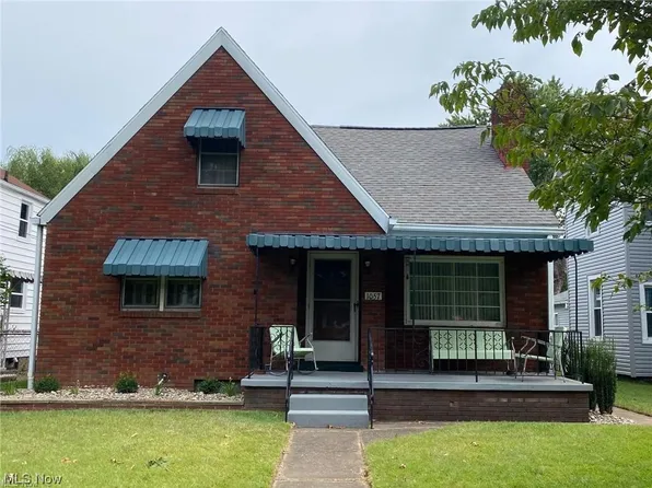 1057 W Virginia Ave, Parkersburg, WV 26104