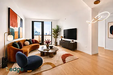329 Broadway, #1330