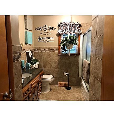 4th image of 601 E Lincoln Ave