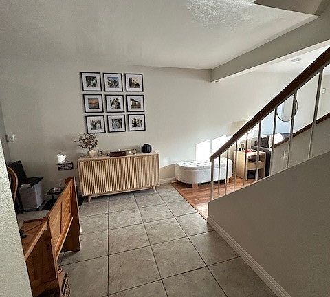 5th image of 950 W Lambert Rd Unit 4