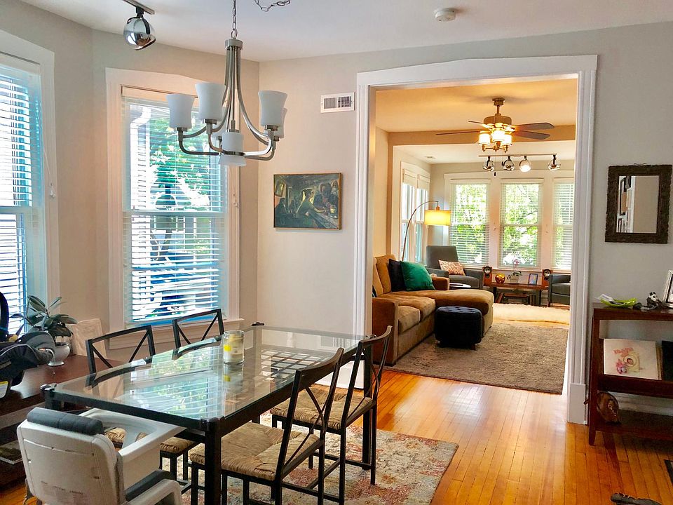 1st image of 1712 W Byron St #1