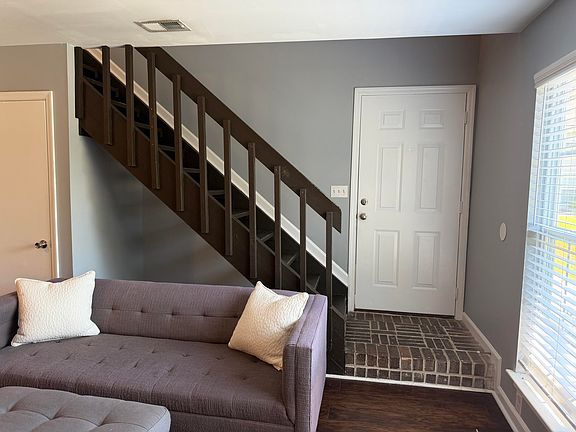 2nd image of 2494 Etiwan Ave APT L4