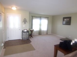 2220 Ridge Dr, Hebron, IL 60034