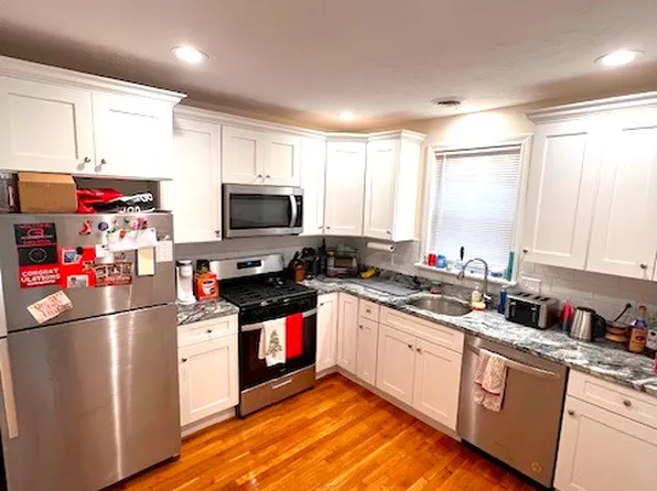 40 Marine Rd, Boston, MA 02127