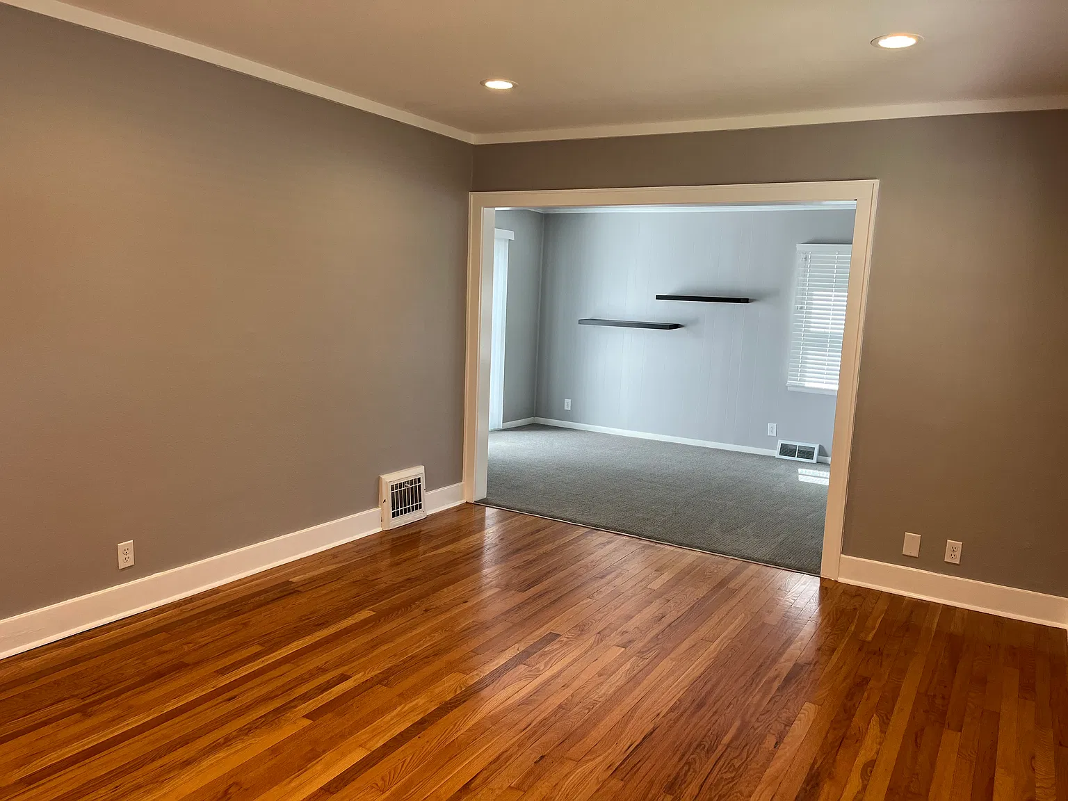 3 bed, 1400 sqft, $1,800 — Photo 2