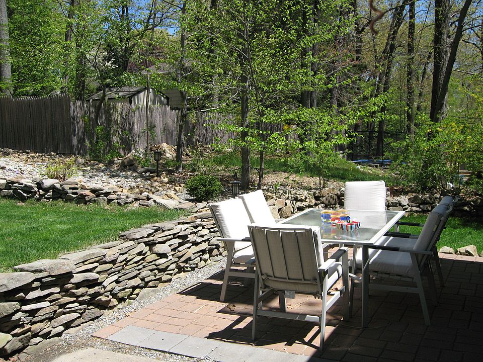 Beautiful patioBath with Jetted tub