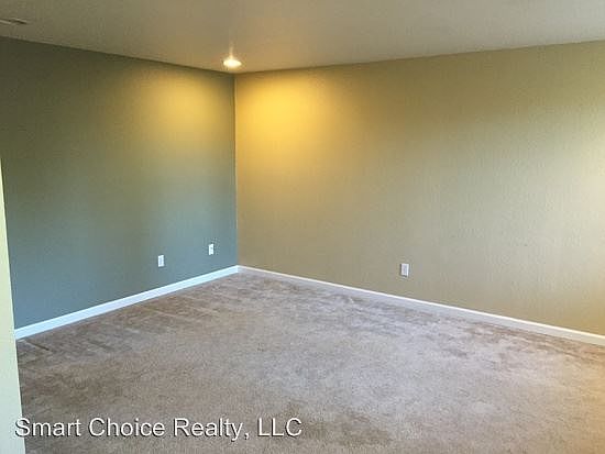 2nd image of 908 52nd St SE #B
