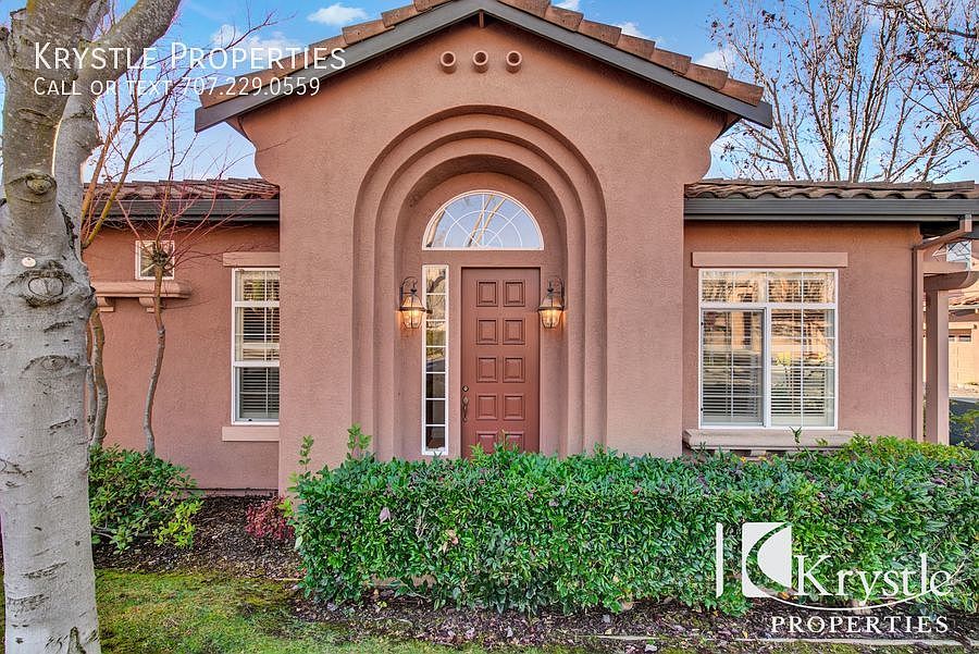 1st image of 8401 Benavente Ct