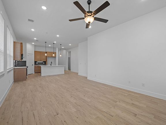 5th image of 291 Mallards Rim Dr